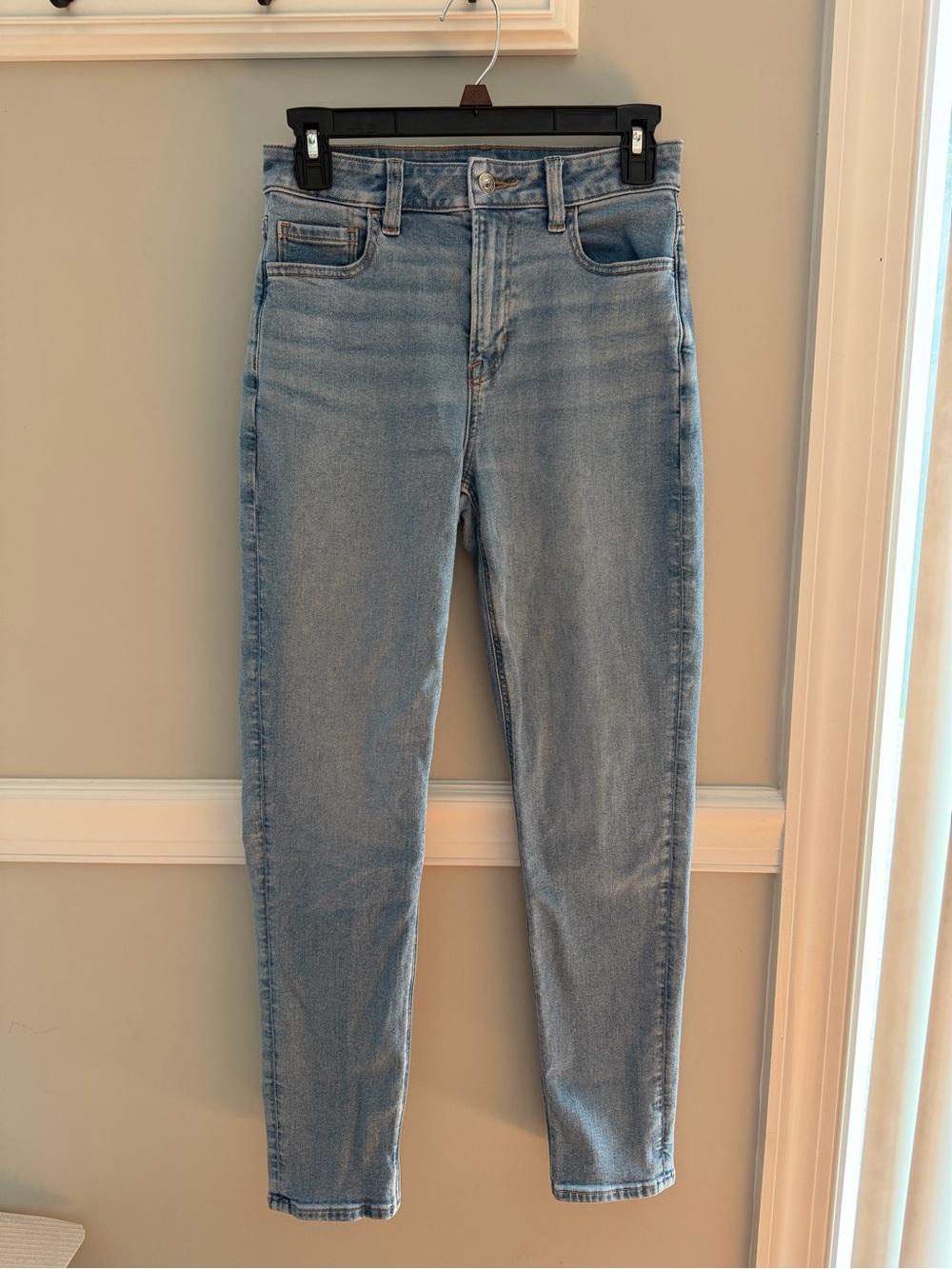 American Eagle Outfitters Light Blue Skinny Jeans